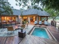 Okavango Safari Lodge