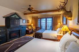 Okavango Safari Lodge